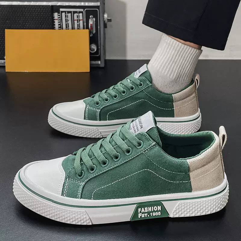 Axton | Classic Canvas Sneakers