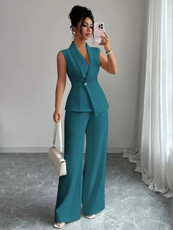 Women’s Sleeveless Tailored Blazer & Wide-Leg Trousers Suit Set