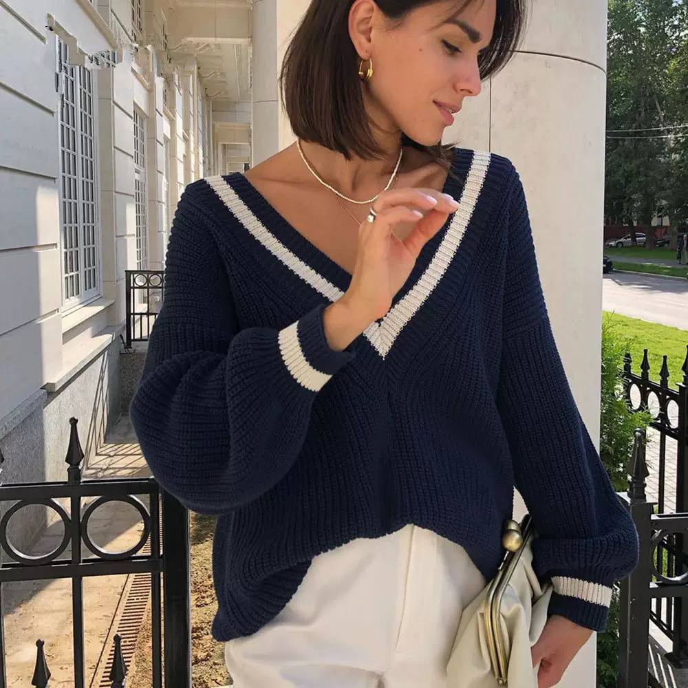 V-Neck Knit Sweater – Long Sleeve Ribbed Jumper with Contrast Trim and Relaxed Fit