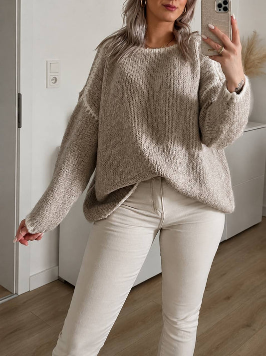 Women’s Relaxed Crew Neck Contrast Trim Oversized Knit Sweater