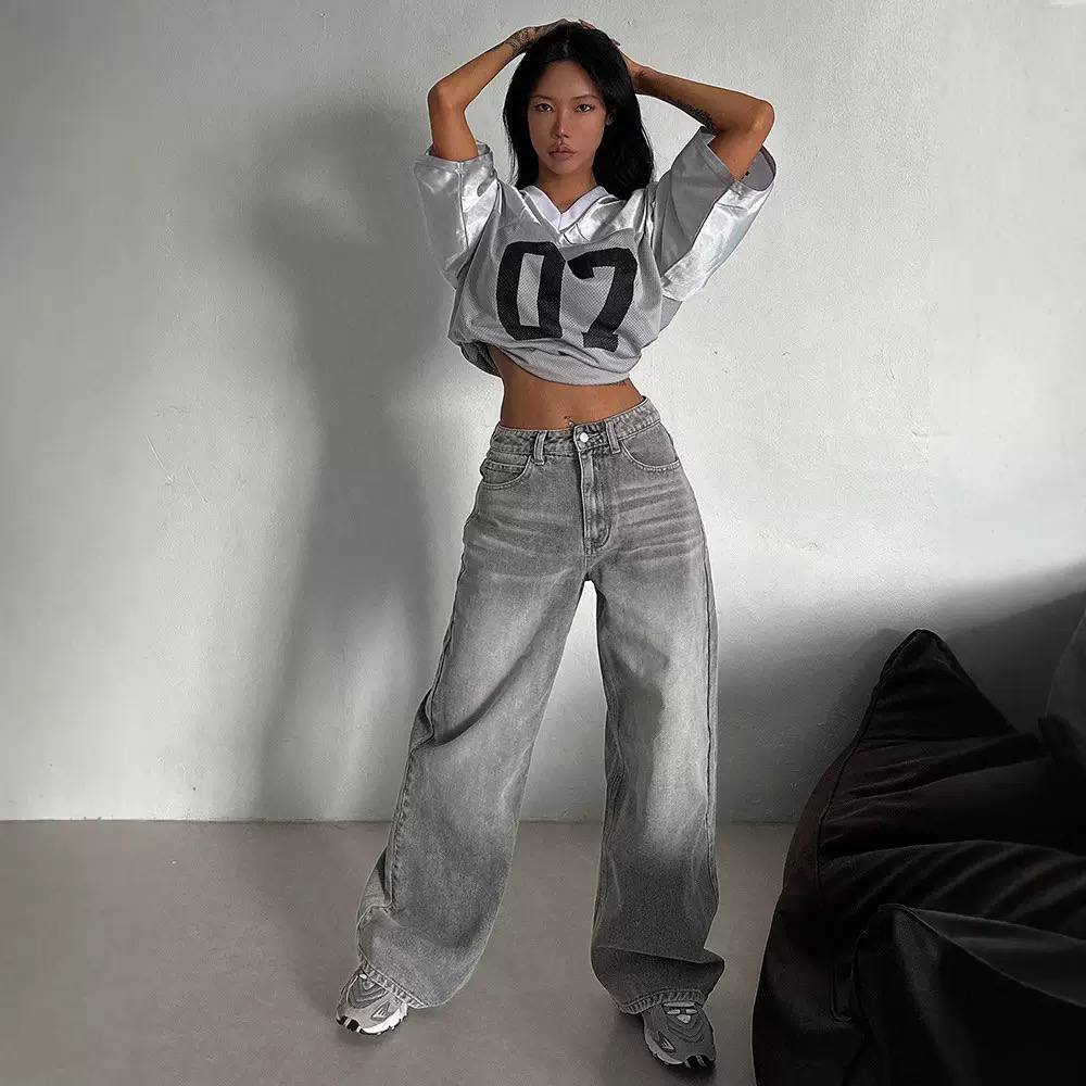 Women’s High-Waisted Relaxed Wide-Leg Denim Jeans