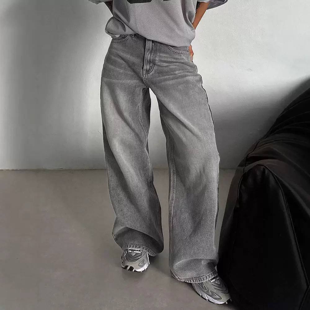 Women’s High-Waisted Relaxed Wide-Leg Denim Jeans