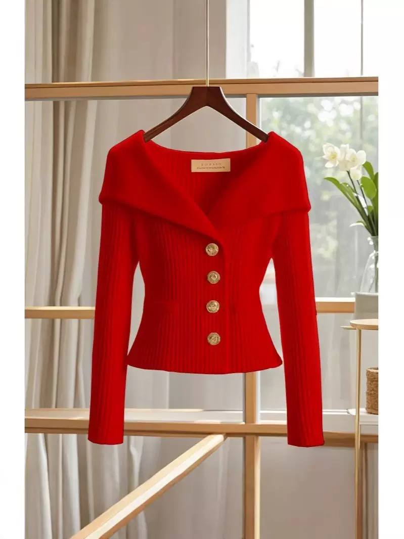 Women’s Elegant Ribbed Knit Cardigan with Wide Sailor Collar & Statement Buttons